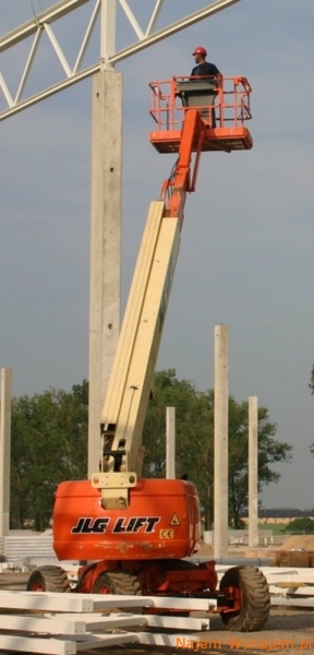 Wózki teleskopowe samojezdne JLG 660 SJ
