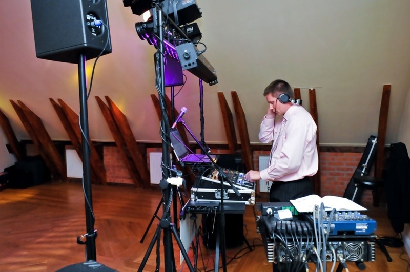 DJ SAAM