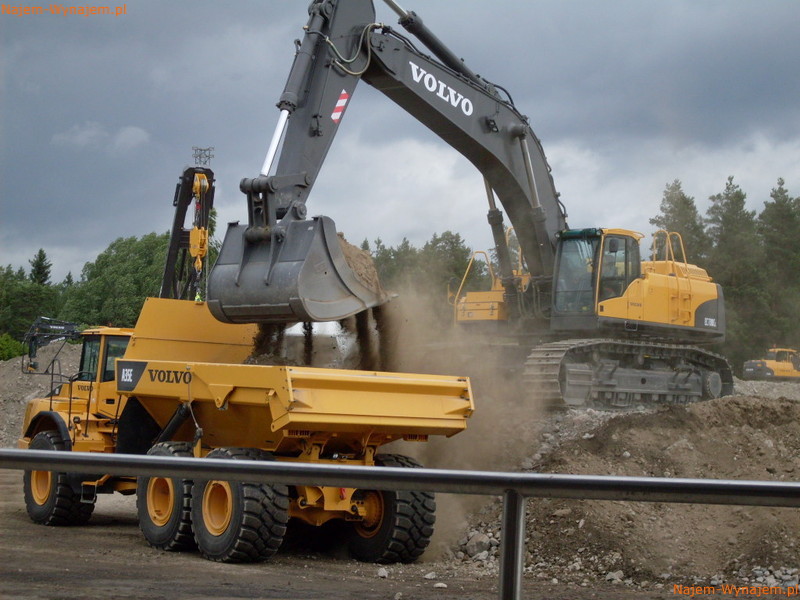 Koparka gąsienicowa Volvo EC 210