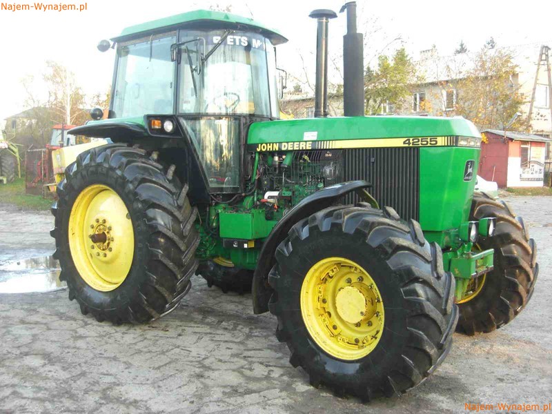 Ciągnik rolniczy John Deere 4255 (144KM)