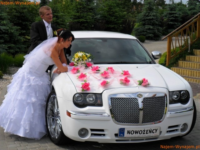 Chrysler 300c bialy koła 22" wynajem na slub SLASK
