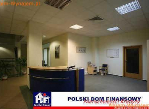 Budynek biurowy o wysokim stan...