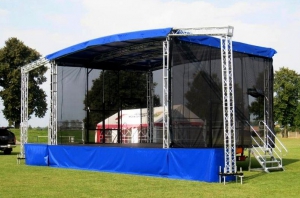 Scena Mobilna Alustage 8 x 6 Profilowany Dach.