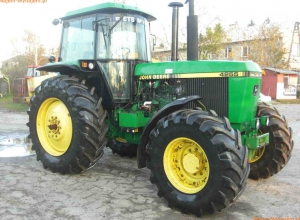 Ciągnik rolniczy John Deere 4255 (144KM)